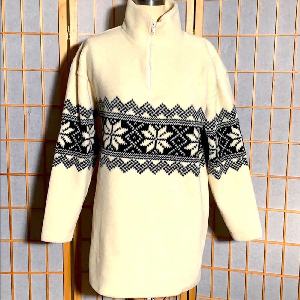 V Sport cozy pullover for winter, size Medium